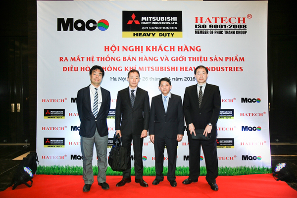 hinh-anh-khach-hang-tai-hoi-nghi-4