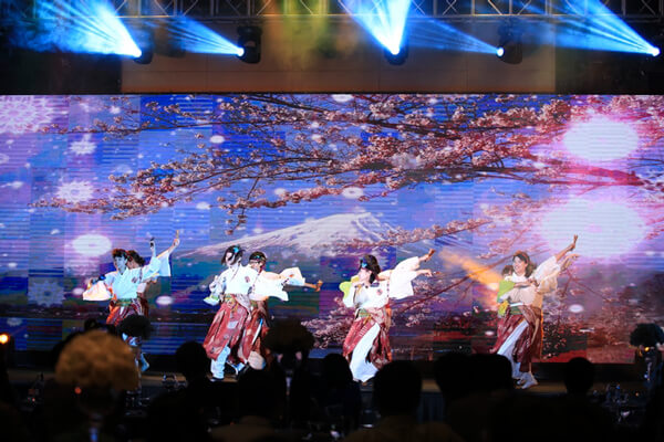 hinh-anh-khach-hang-tai-hoi-nghi-6